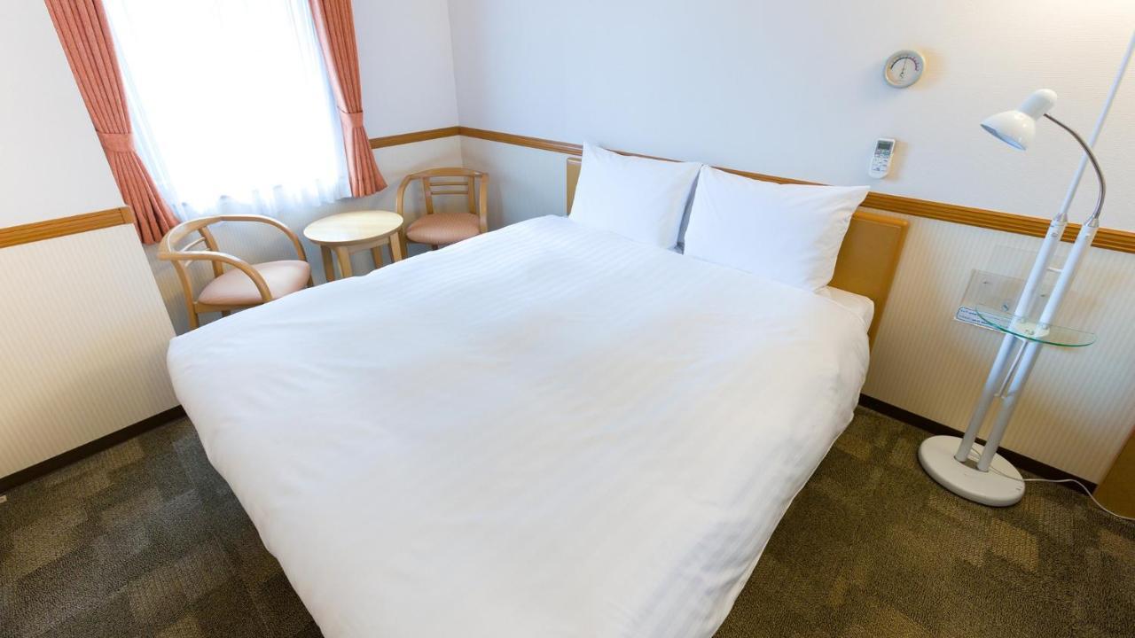 Toyoko Inn Chiba Ekimae Номер фото