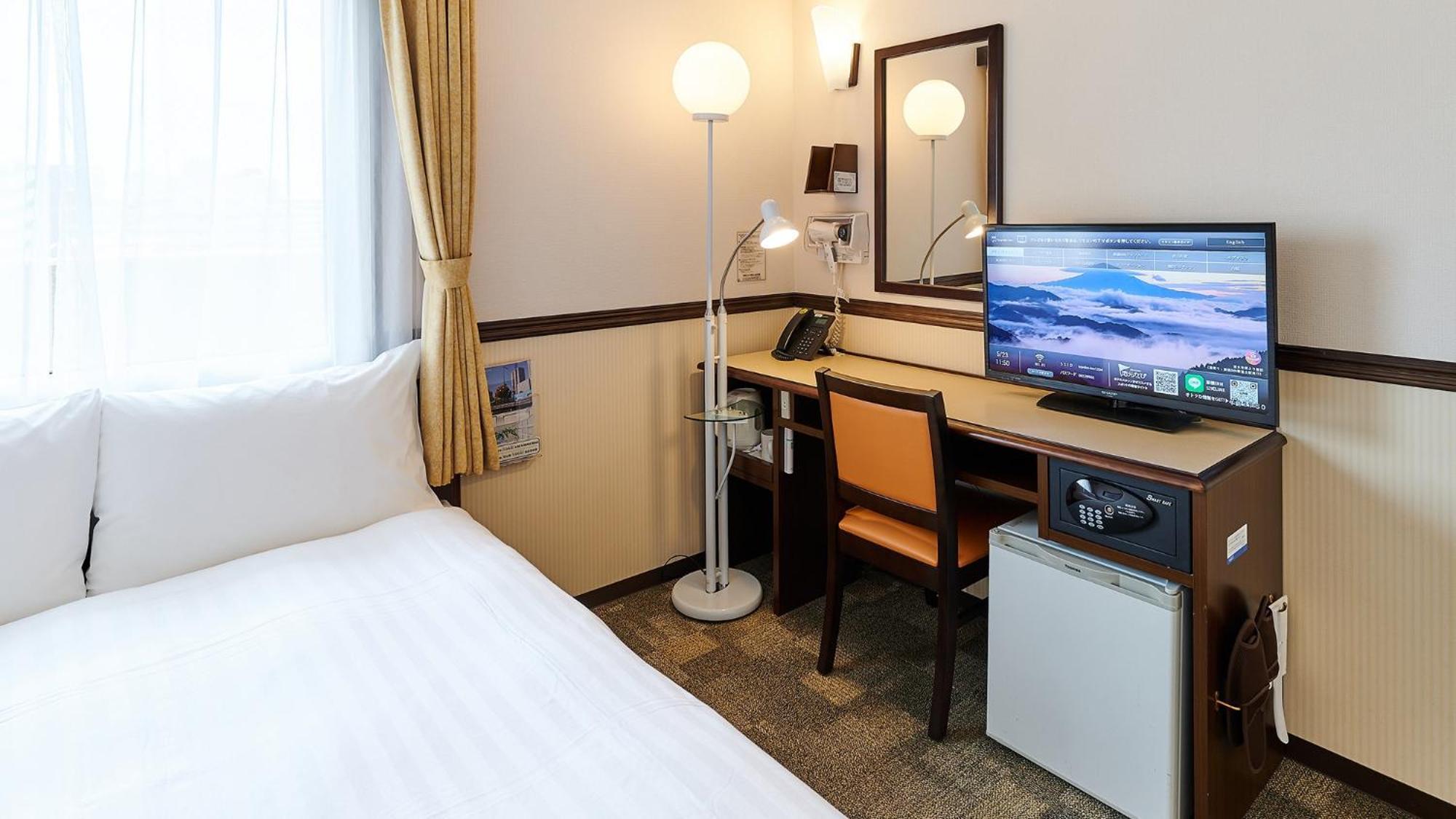 Toyoko Inn Chiba Ekimae Номер фото