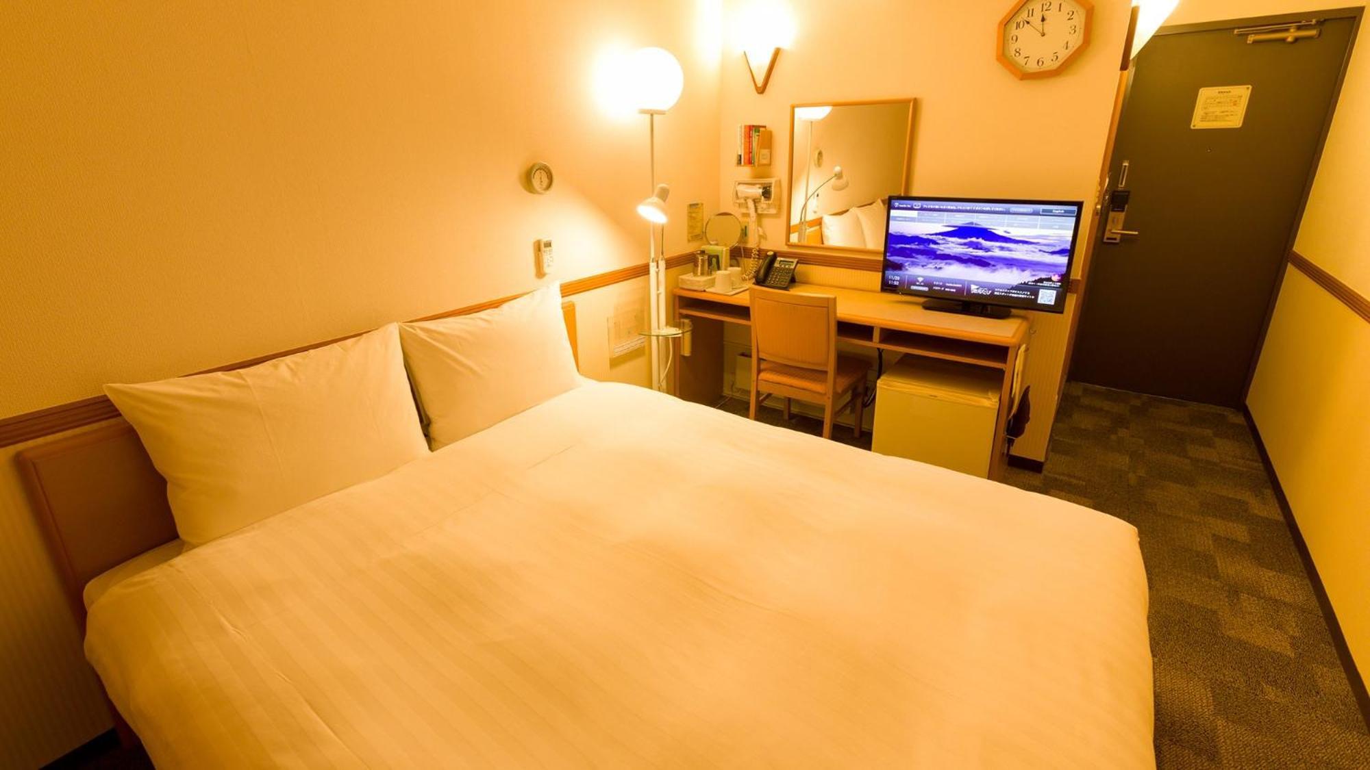 Toyoko Inn Chiba Ekimae Номер фото